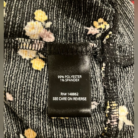 TORRID S3 Ruffled Tube Tank - Picture 3 of 4